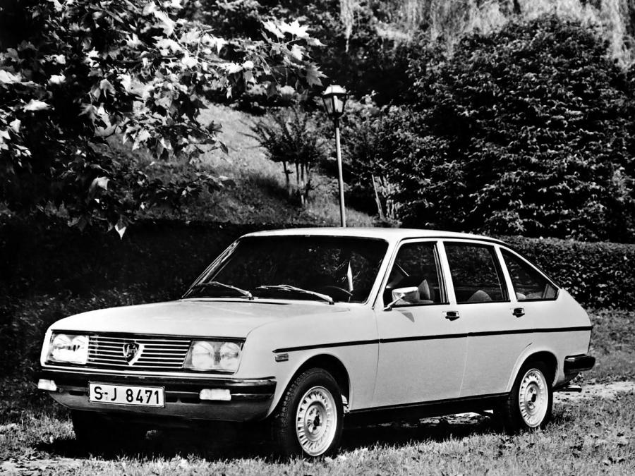  Lancia Beta 1975 года  (фото 10 из 14)